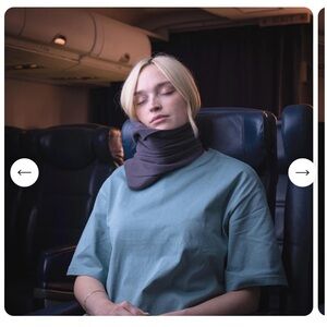 NEW Trtl travel pillow